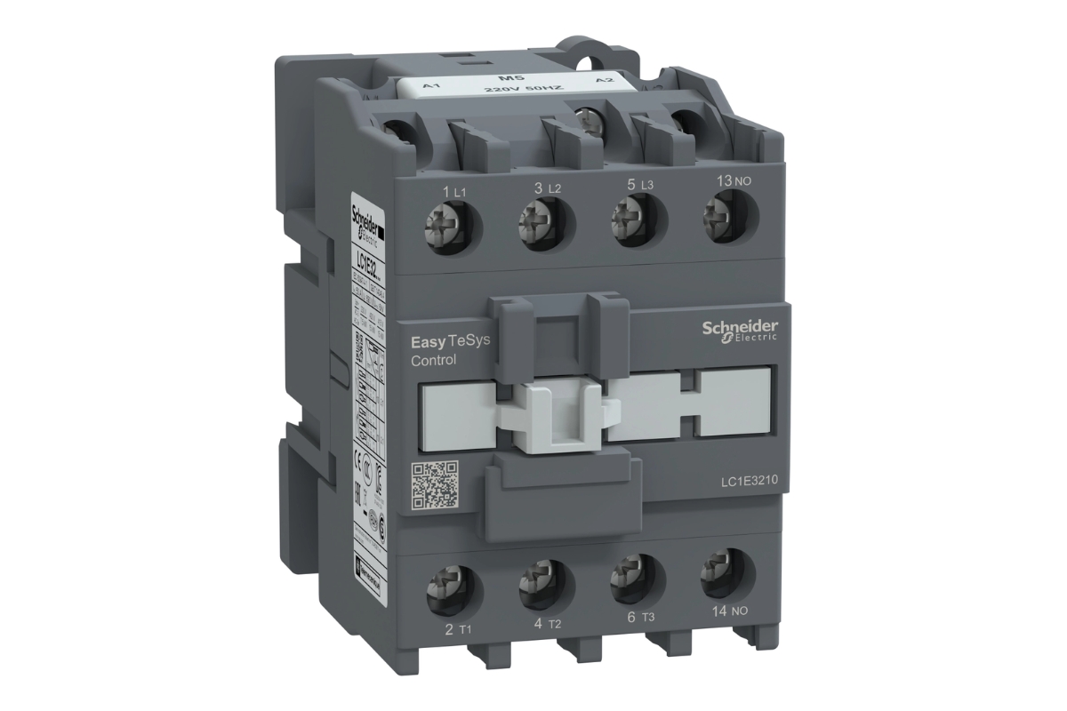 Các thiết bị trong tủ điện quan trọng thứ hai là contactor