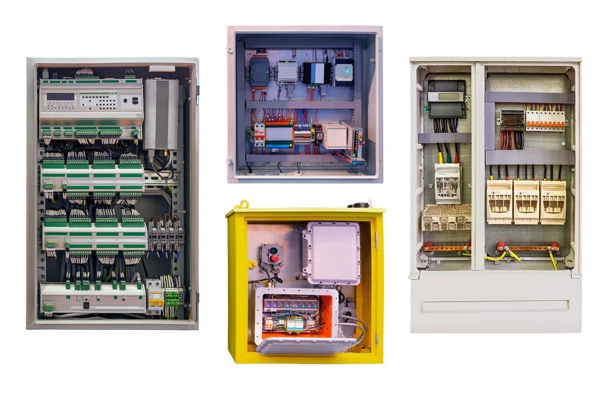 Nhóm thiết bị tín hiệu và điều khiển