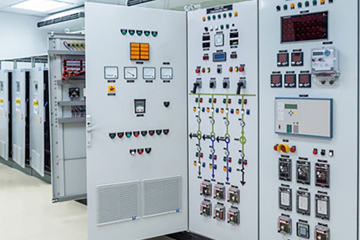 Cửa hàng thiết bị điện công nghiệp Bình Phương