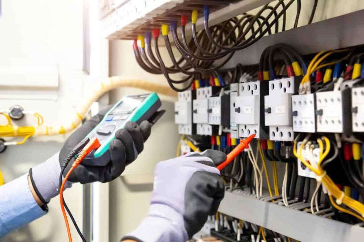 Các lỗi thường gặp khi lắp đặt tủ điện công nghiệp